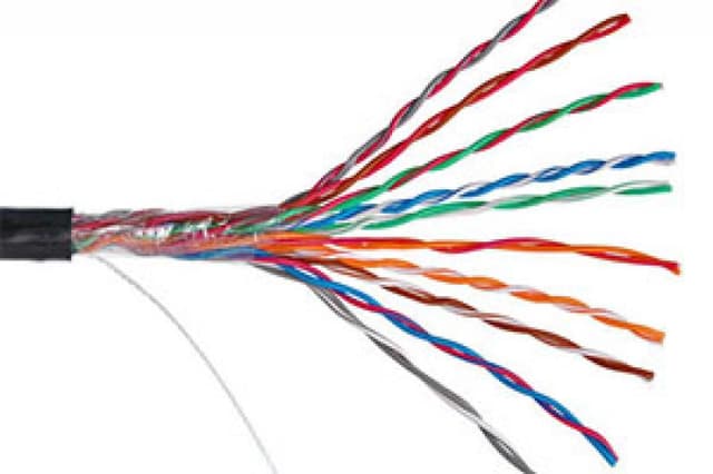 Кабели EC-UU010-5-PE-BK-3 Кабели EC-UU010-5-PE-BK-3