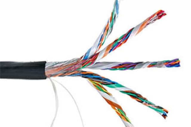 Кабели EC-UU025-5-PE-BK-3 Кабели EC-UU025-5-PE-BK-3